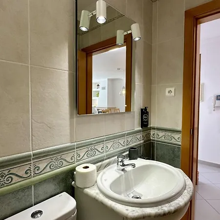 Pine Cliffs - Shared Pool - 8 Guests - *